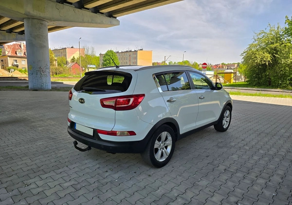 Kia Sportage cena 45999 przebieg: 178000, rok produkcji 2010 z Olkusz małe 137